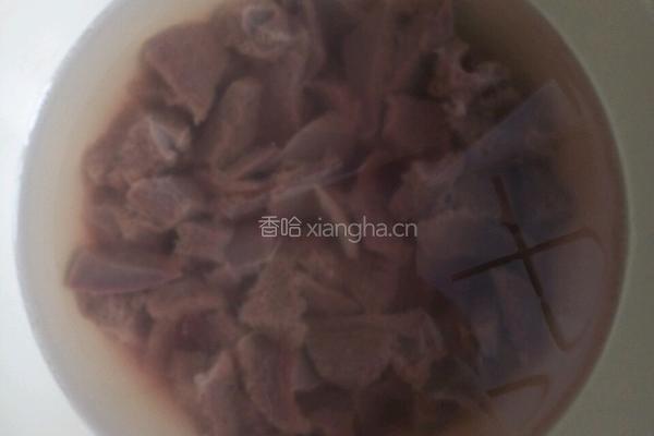 洋葱炒猪肝的做法图解2