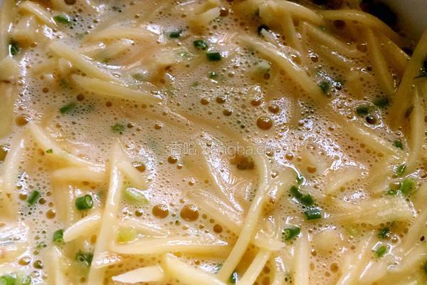 香煎土豆丝蛋饼的做法图解2