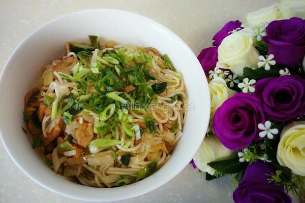 猪肉酸菜炒粉条的做法图解5