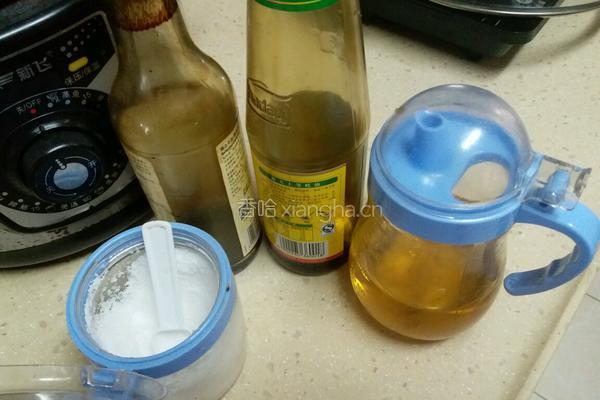 火腿炒鸡蛋的做法图解2