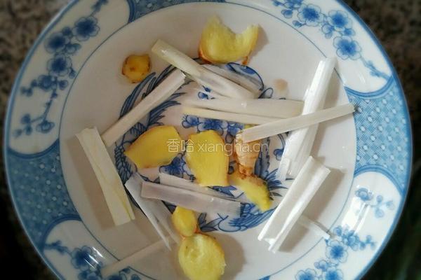 清蒸武昌鱼的做法图解3