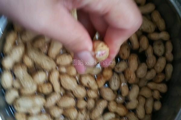 煮花生毛豆的做法图解1