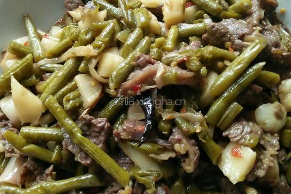 酸豆角酸姜爆炒牛肉的做法图解9