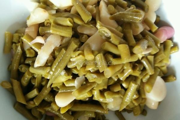 酸豆角酸姜爆炒牛肉的做法图解2