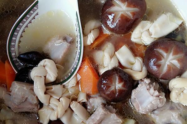 三鲜排骨汤的做法图解6