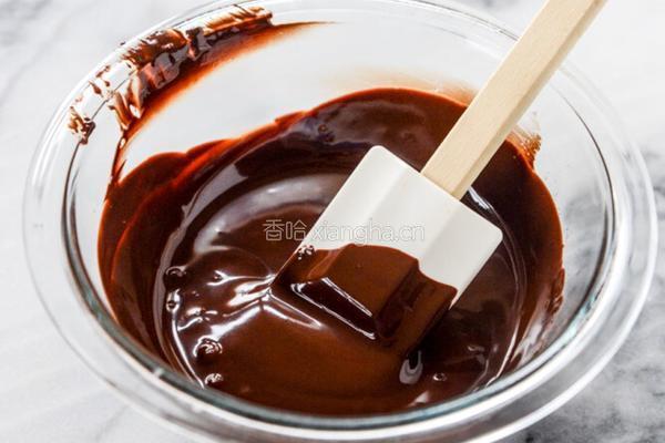 巧克力脆皮葡萄串的做法图解2