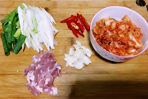 韩式辣白菜豆腐汤的做法图解3