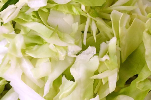 炒饼子鸡蛋的做法图解2