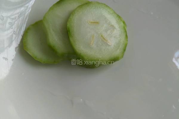 丝瓜拼盘的做法图解3