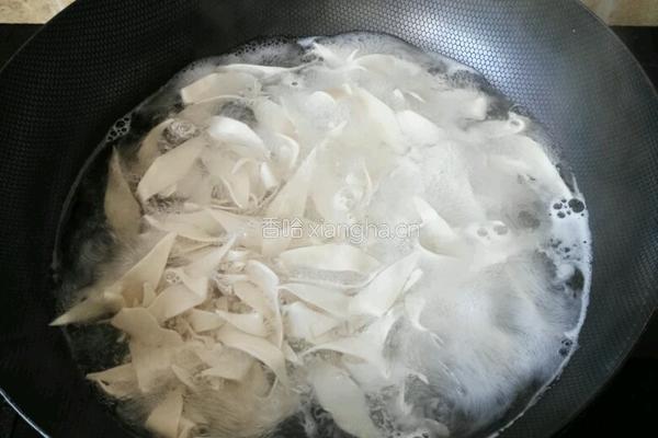 洋葱炒面的做法图解4