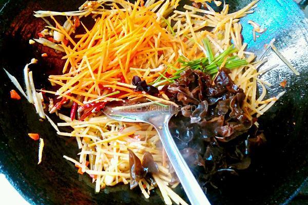 鱼香土豆丝的做法图解10