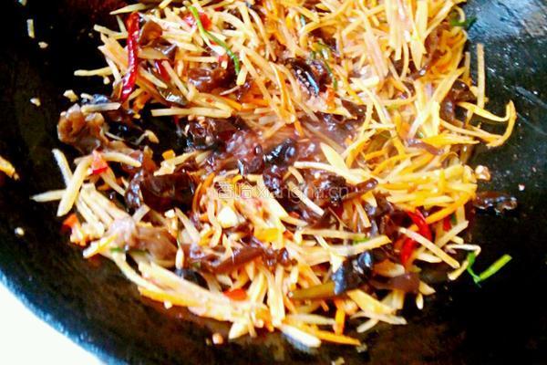 鱼香土豆丝的做法图解12