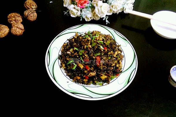 双椒腌菜炒肉丁的做法图解12