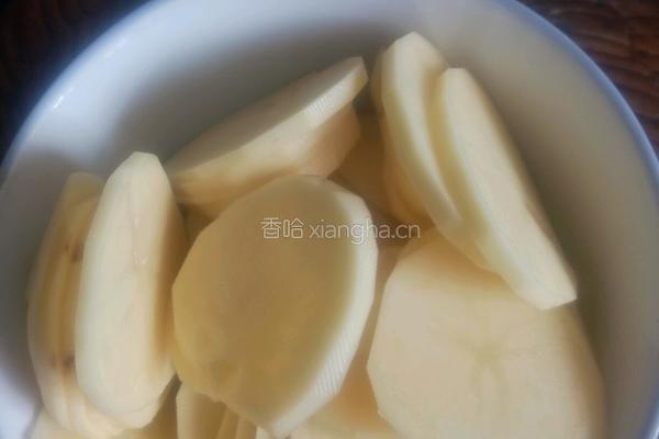 五香土豆的做法图解1