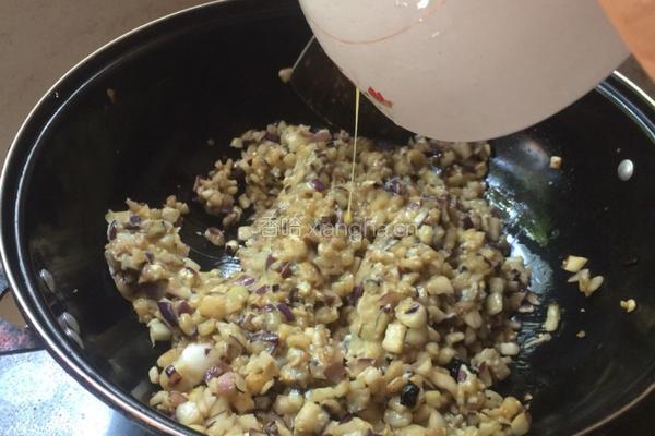 茄子粉条馅饺子的做法图解7