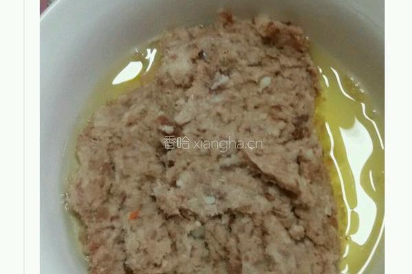 萝卜鸡蛋肉饺子的做法图解3