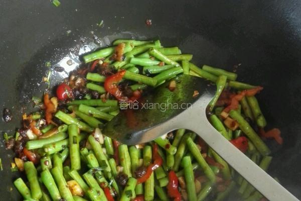 酱爆豇豆的做法图解6