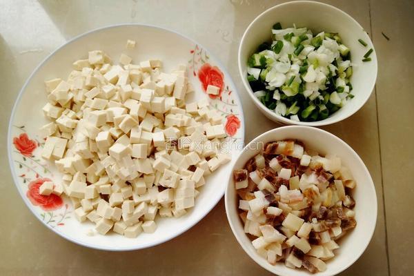 白菜腊肉豆腐包的做法图解6
