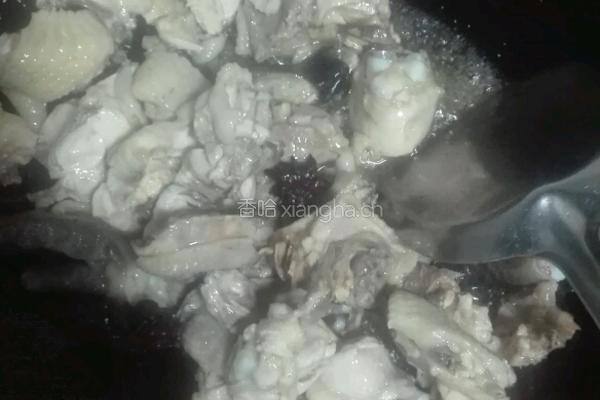 茶树菇炖鸡的做法图解7