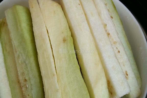 油泼蒜泥茄条的做法图解2