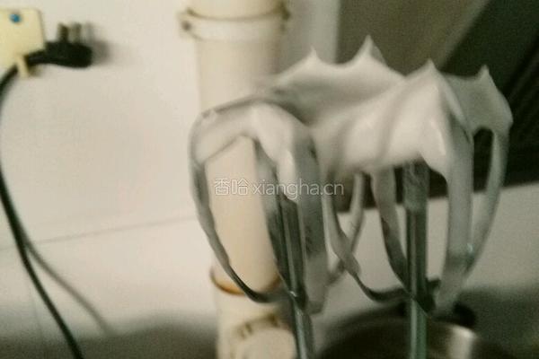 蜂蜜蓝莓戚风蛋糕（6寸）的做法图解6