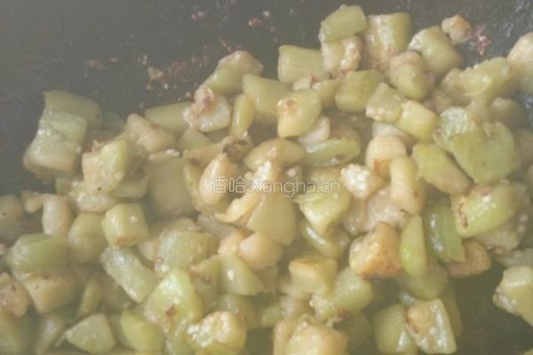 鱼香肉沫茄子的做法图解4
