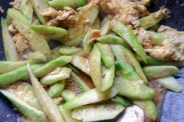 丝瓜炒鸡蛋的做法图解3