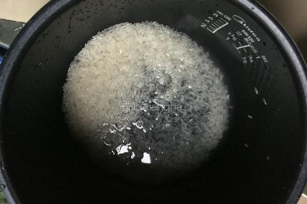 咸骨粥的做法图解4