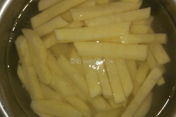 自制薯条的做法图解1