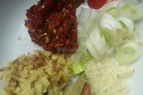 豆腐烧鲶鱼的做法图解4