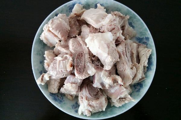 西红柿排骨汤的做法图解3