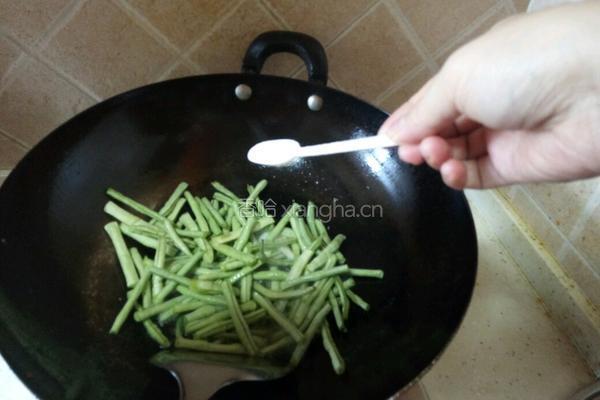 豆角烧茄条的做法图解6