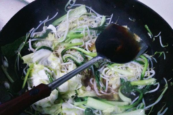 蔬菜炒面的做法图解8