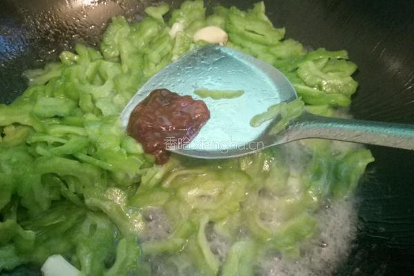 苦瓜炒饭的做法图解6