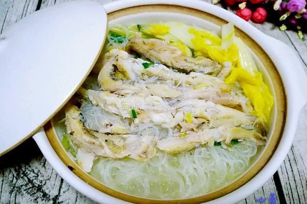 娃娃菜粉丝豆腐鱼汤的做法图解11