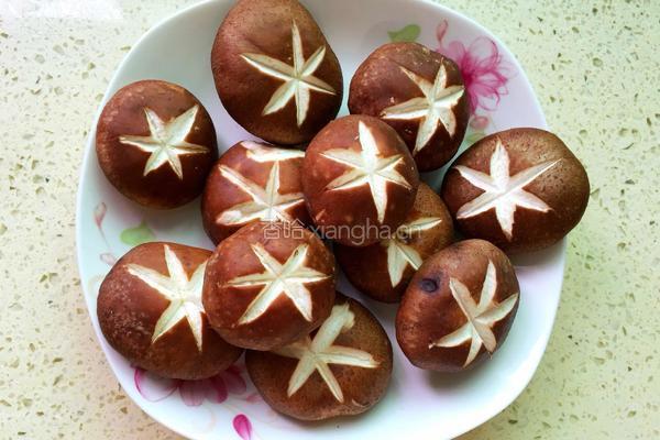 香菇油菜的做法图解1
