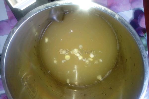 黄豆玉米豆浆的做法图解3