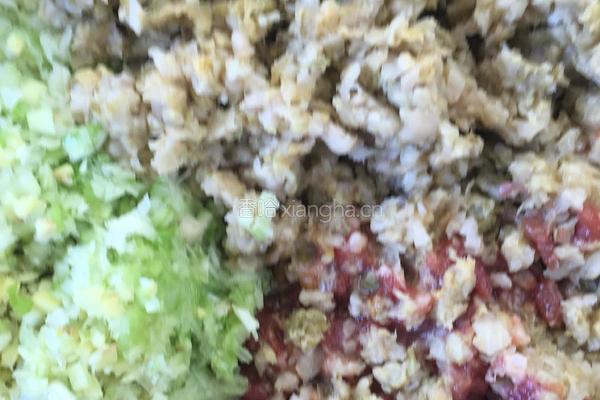 酸菜馅饺子的做法图解2
