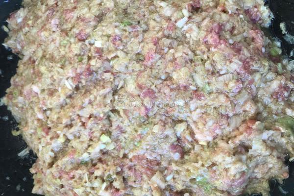 酸菜馅饺子的做法图解3