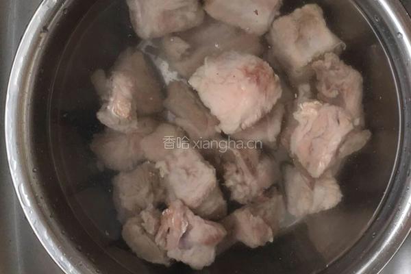 《山药排骨汤》的做法图解7