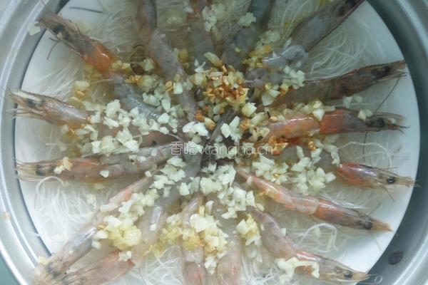 蒜茸粉丝虾的做法图解8