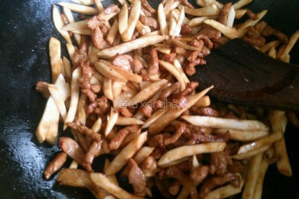 双椒杏鲍菇炒肉丝的做法图解8