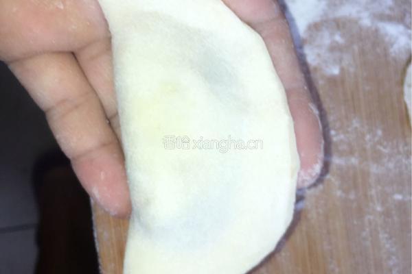 花边水饺(槐花猪肉馅)的做法图解7