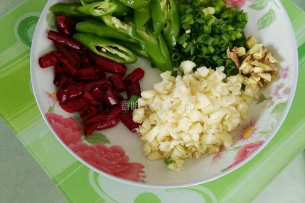 干煸豆角炒肉片的做法图解3