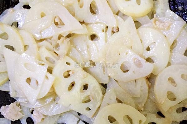 藕片炒肉的做法图解4