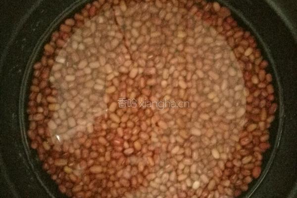 自制红豆沙的做法图解1