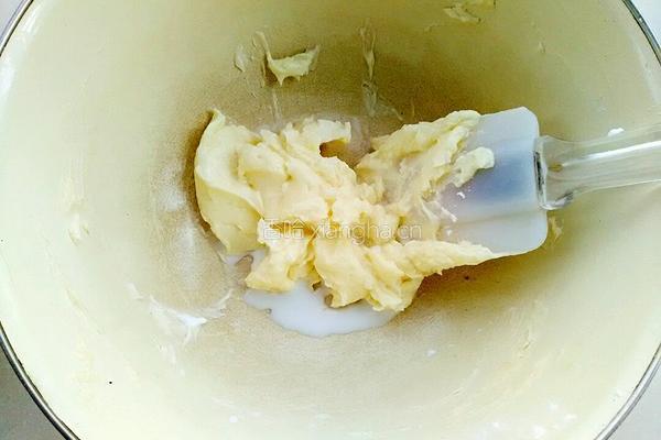 蘑菇力饼干的做法图解3