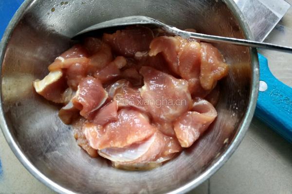 丝瓜炒肉的做法图解3