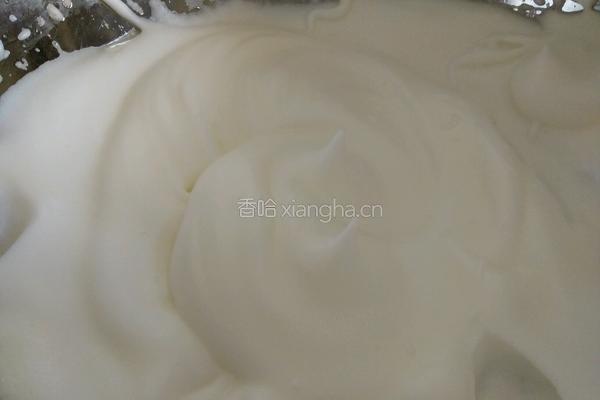 戚风蛋糕的做法图解4