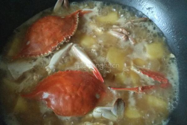 螃蟹炖土豆的做法图解7